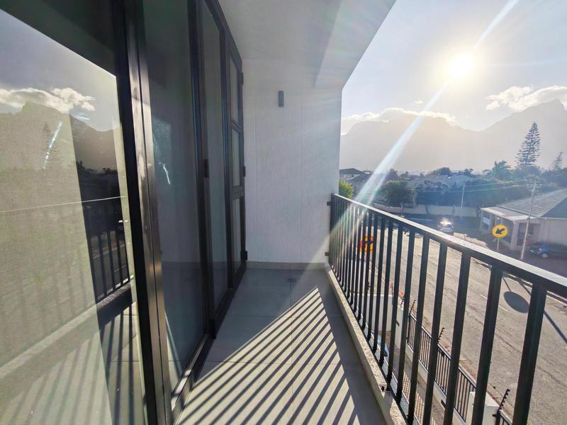 To Let 2 Bedroom Property for Rent in Claremont Western Cape
